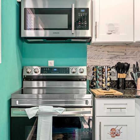 Above The Sea Apartment St. Petersburg Luaran gambar