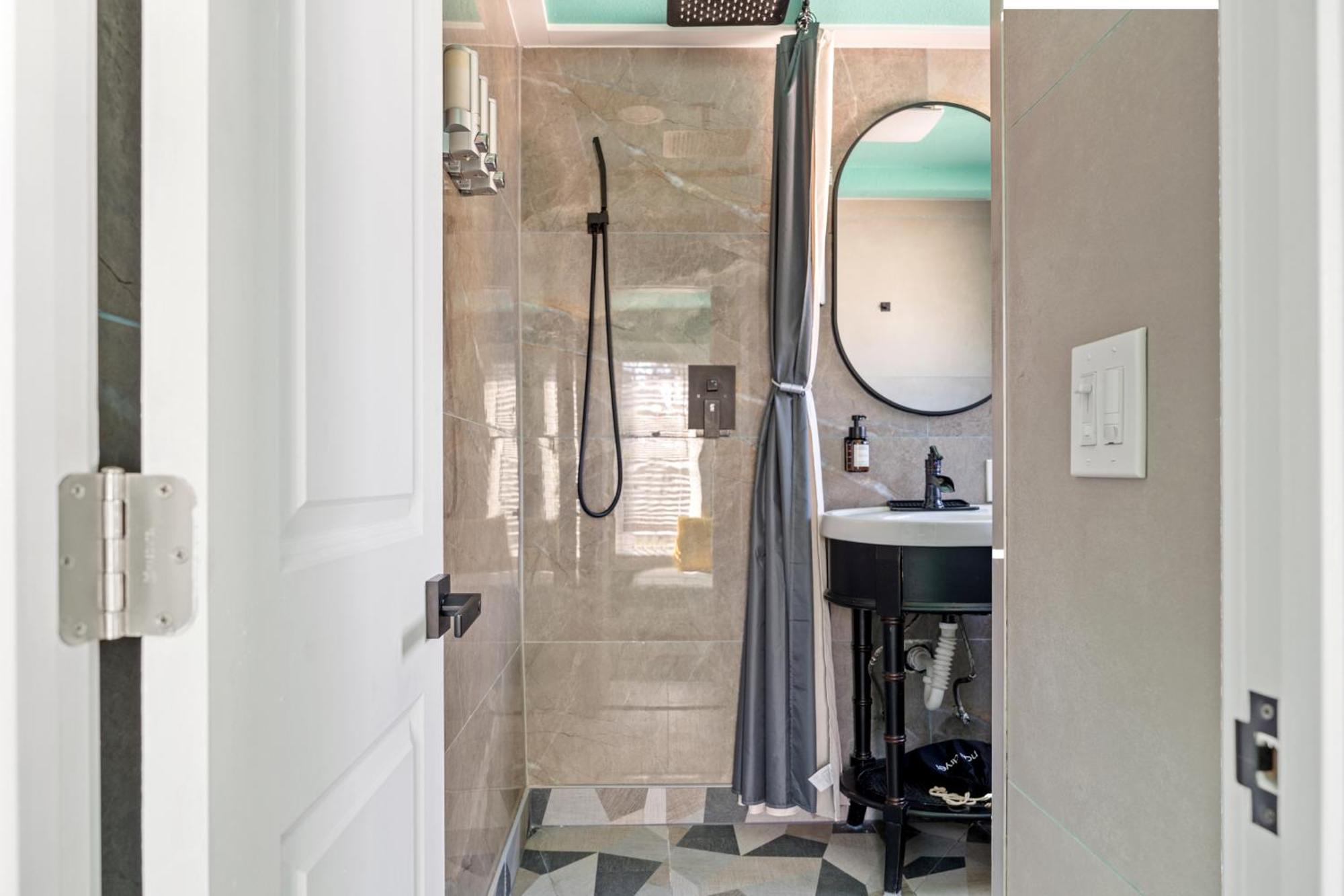 Above The Sea Apartment St. Petersburg Luaran gambar