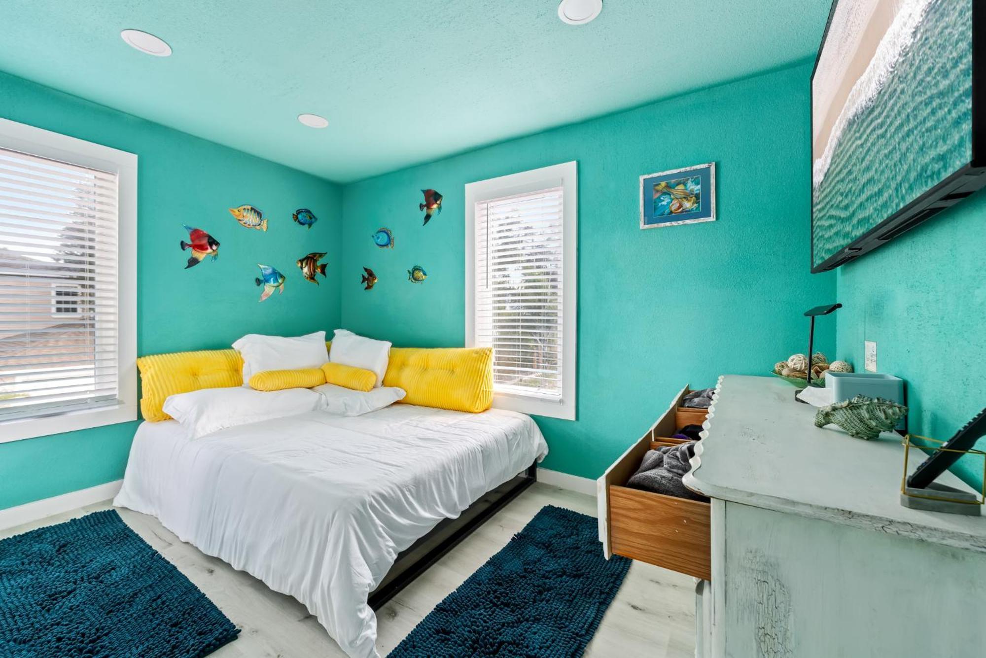 Above The Sea Apartment St. Petersburg Luaran gambar