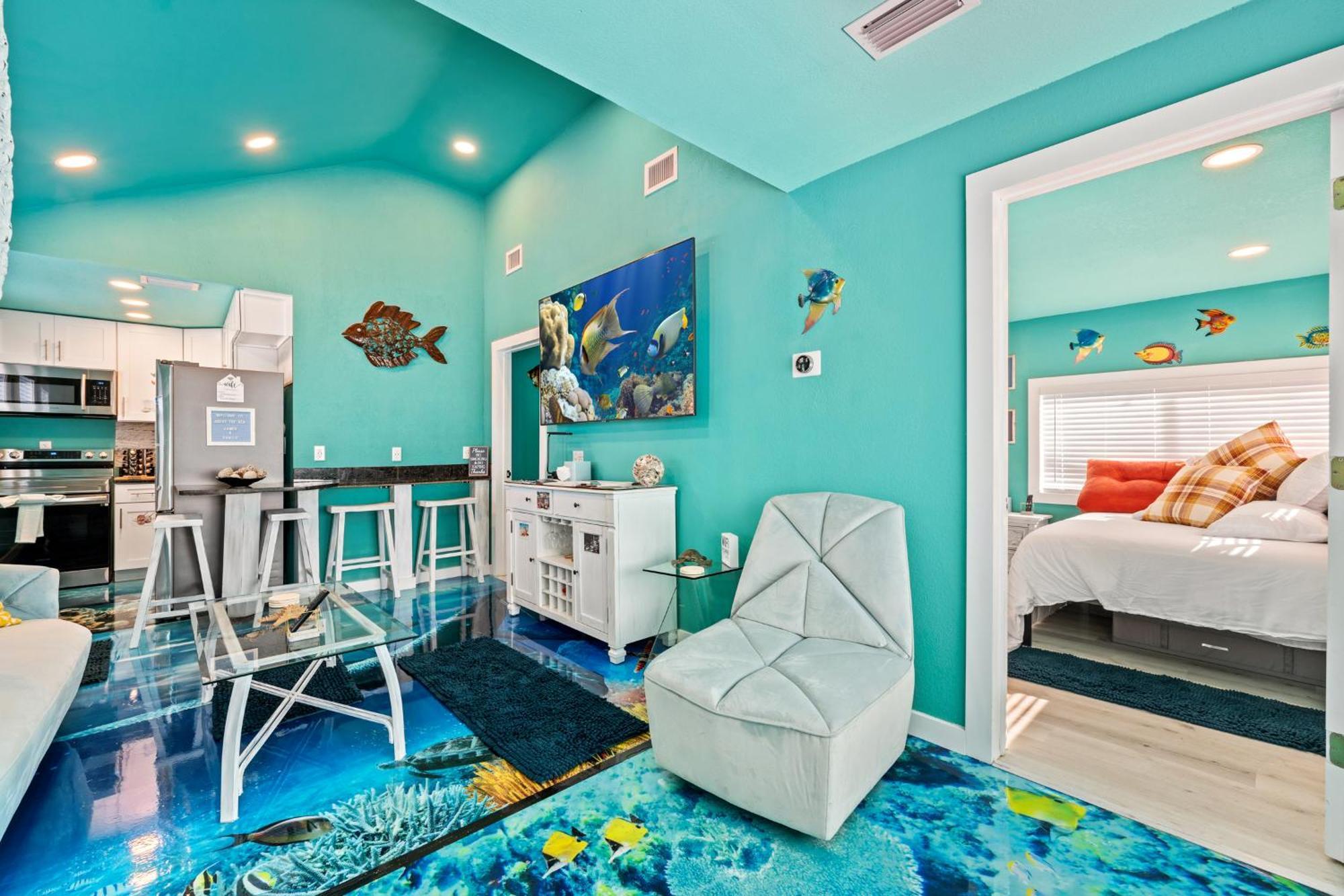 Above The Sea Apartment St. Petersburg Luaran gambar