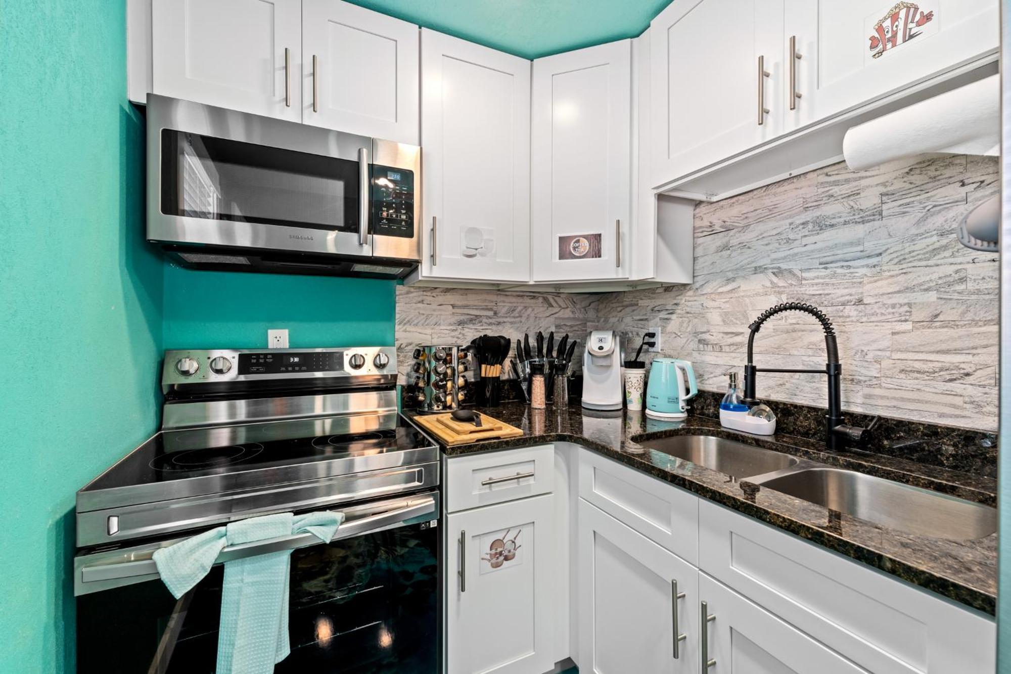 Above The Sea Apartment St. Petersburg Luaran gambar